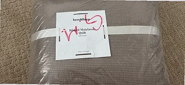 Brookelinen Ribbed Matelasse Quilt Full/Queen NWT Driftwood Color