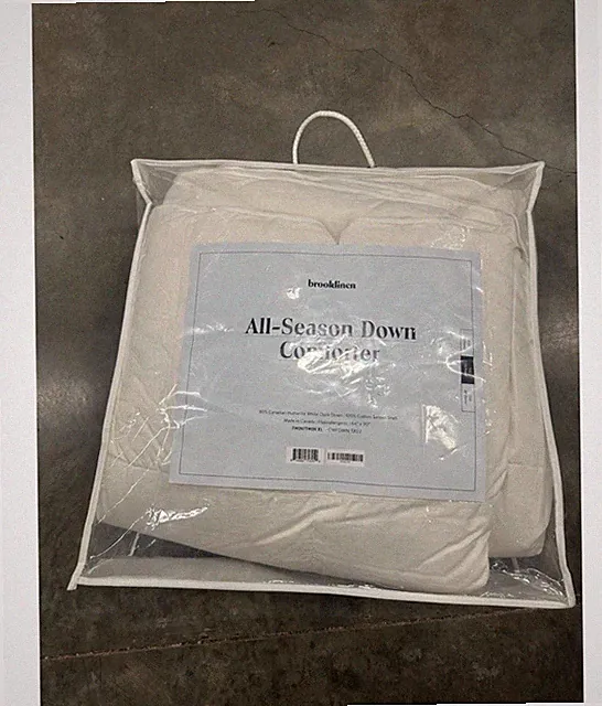 Brooklinen All-Season Down Comforter Size Twin Hypoallergenic