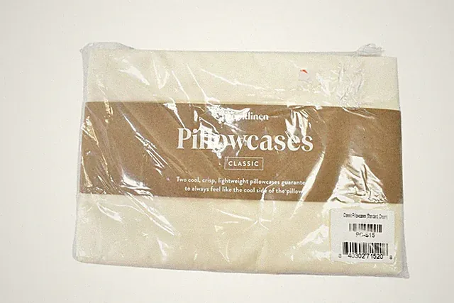 Brooklinen Classic Pillowcases Standard Size Cream Set of 2 Sealed Bed Linen