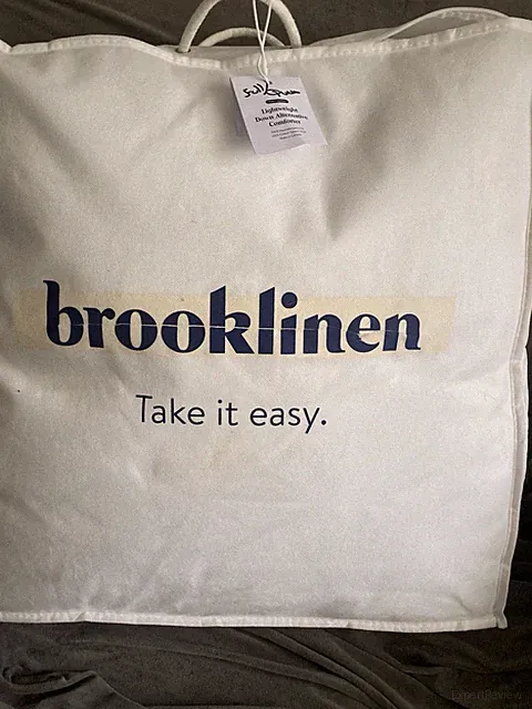 Brooklinen Queen /Full Down Alternative Comforter White 92”x96” 31oz Fill